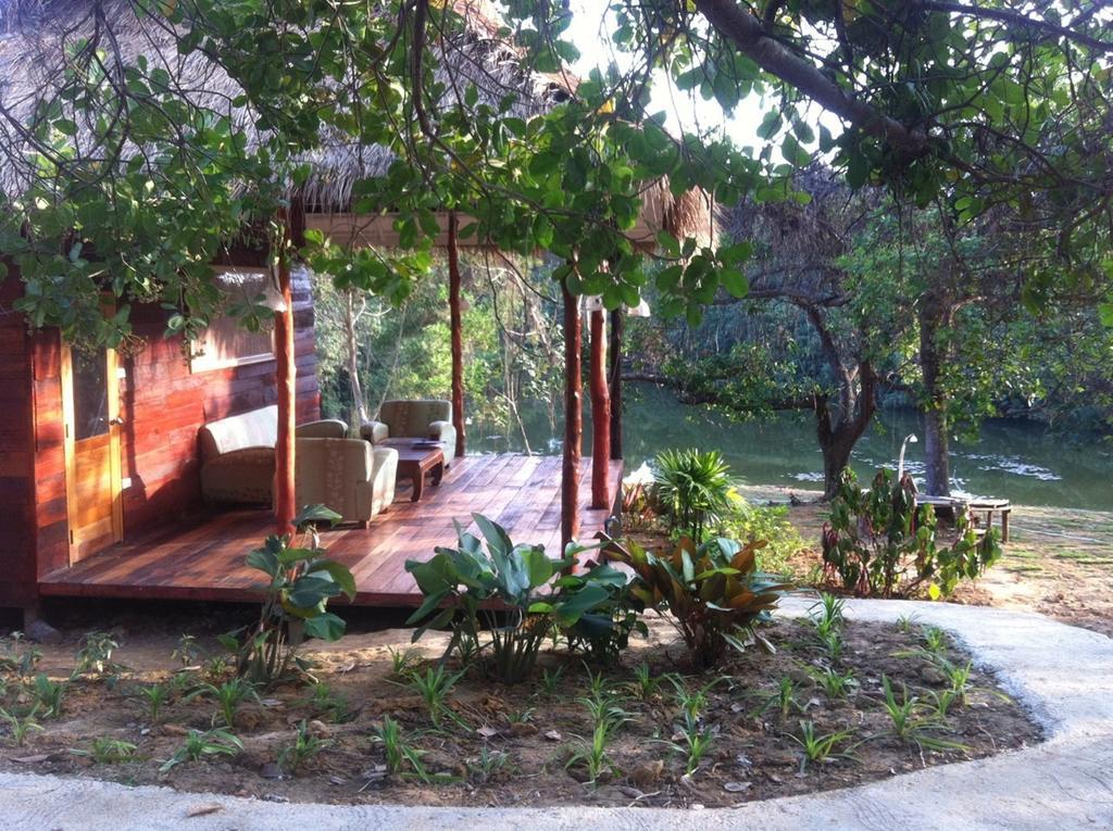Rabbit Bungalow Koh Phayam Εξωτερικό φωτογραφία