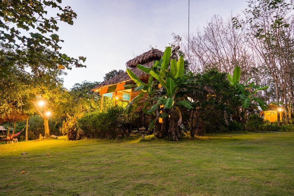 Rabbit Bungalow Koh Phayam Εξωτερικό φωτογραφία